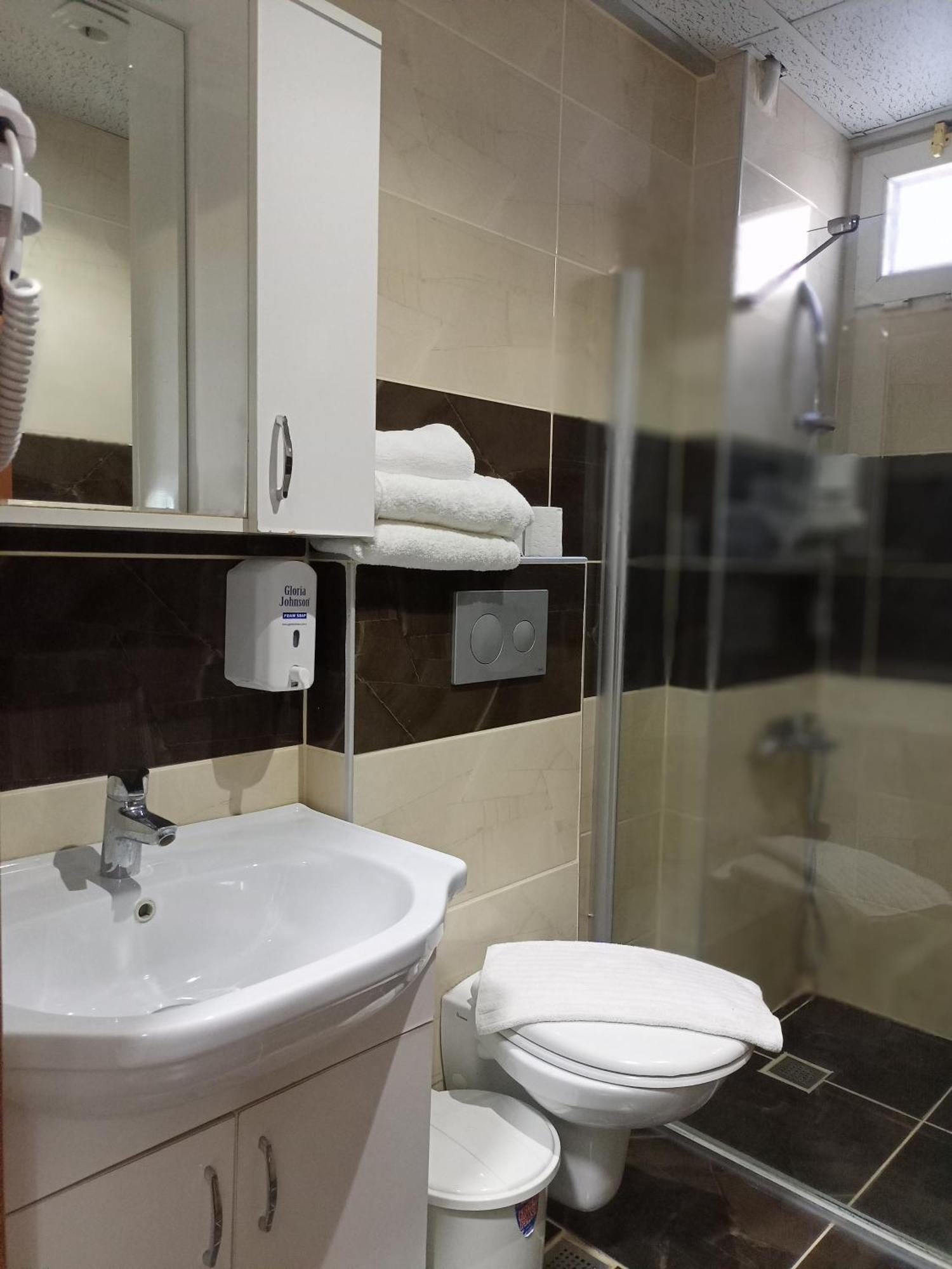 Antalya Konyaalti Guenduez Otel 外观 照片
